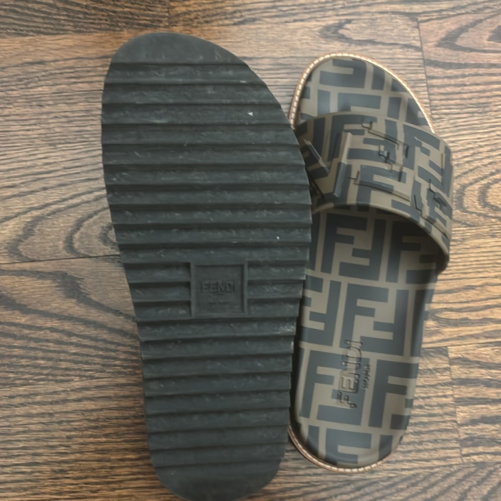 Fendi TPU FF slides Maya Nero - Picture 3 of 3